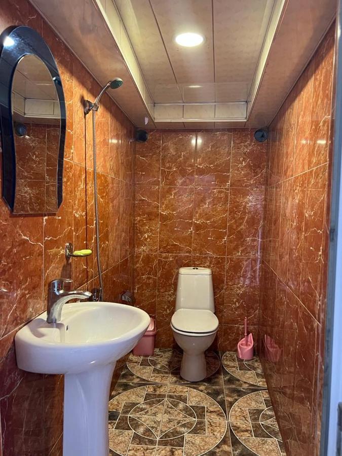 Linda Guest House باتومي المظهر الخارجي الصورة