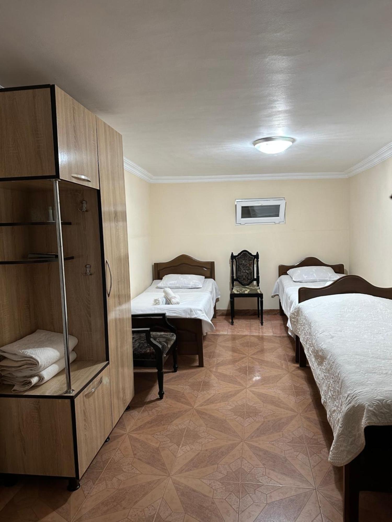 Linda Guest House باتومي المظهر الخارجي الصورة