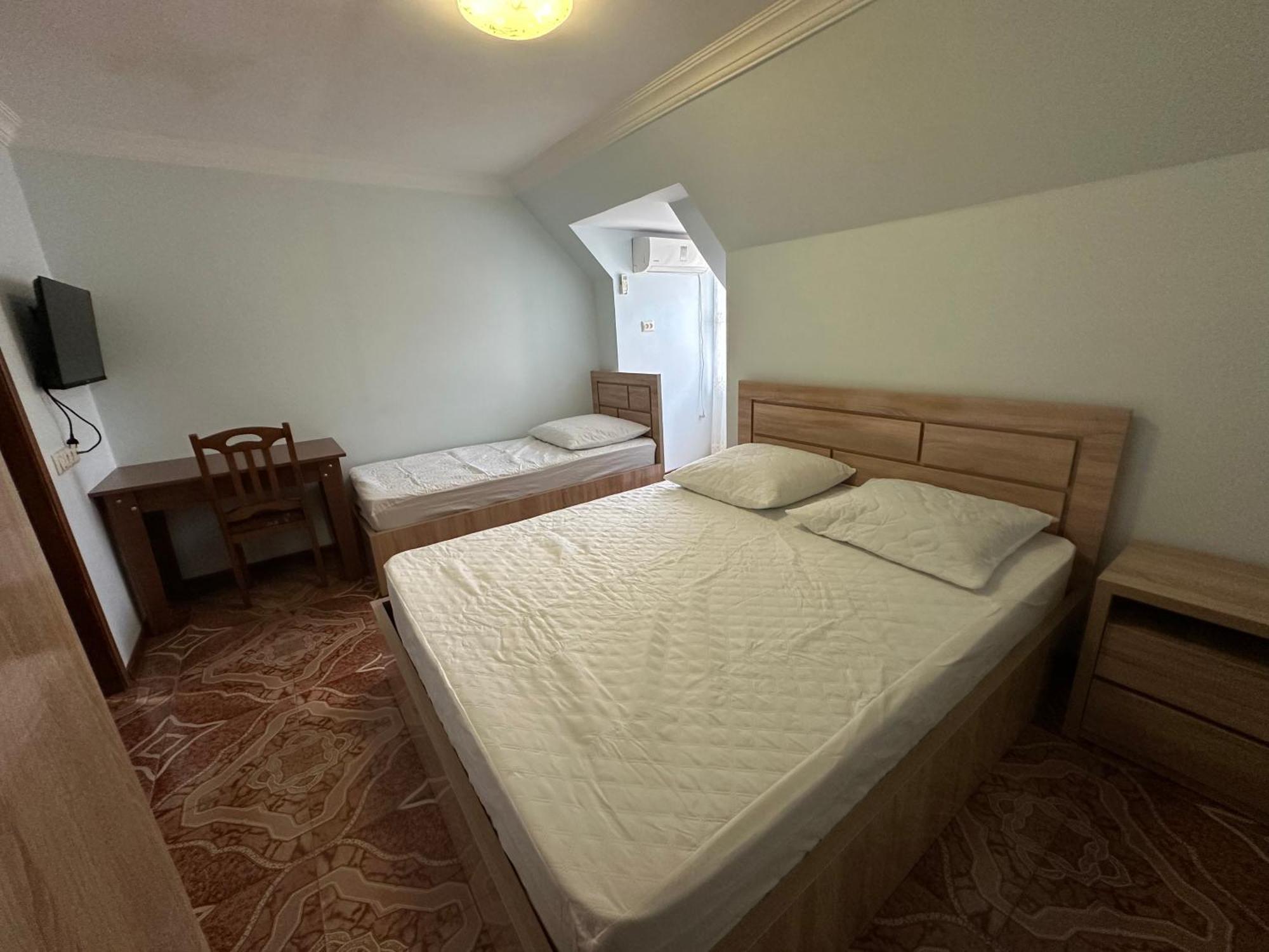 Linda Guest House باتومي المظهر الخارجي الصورة